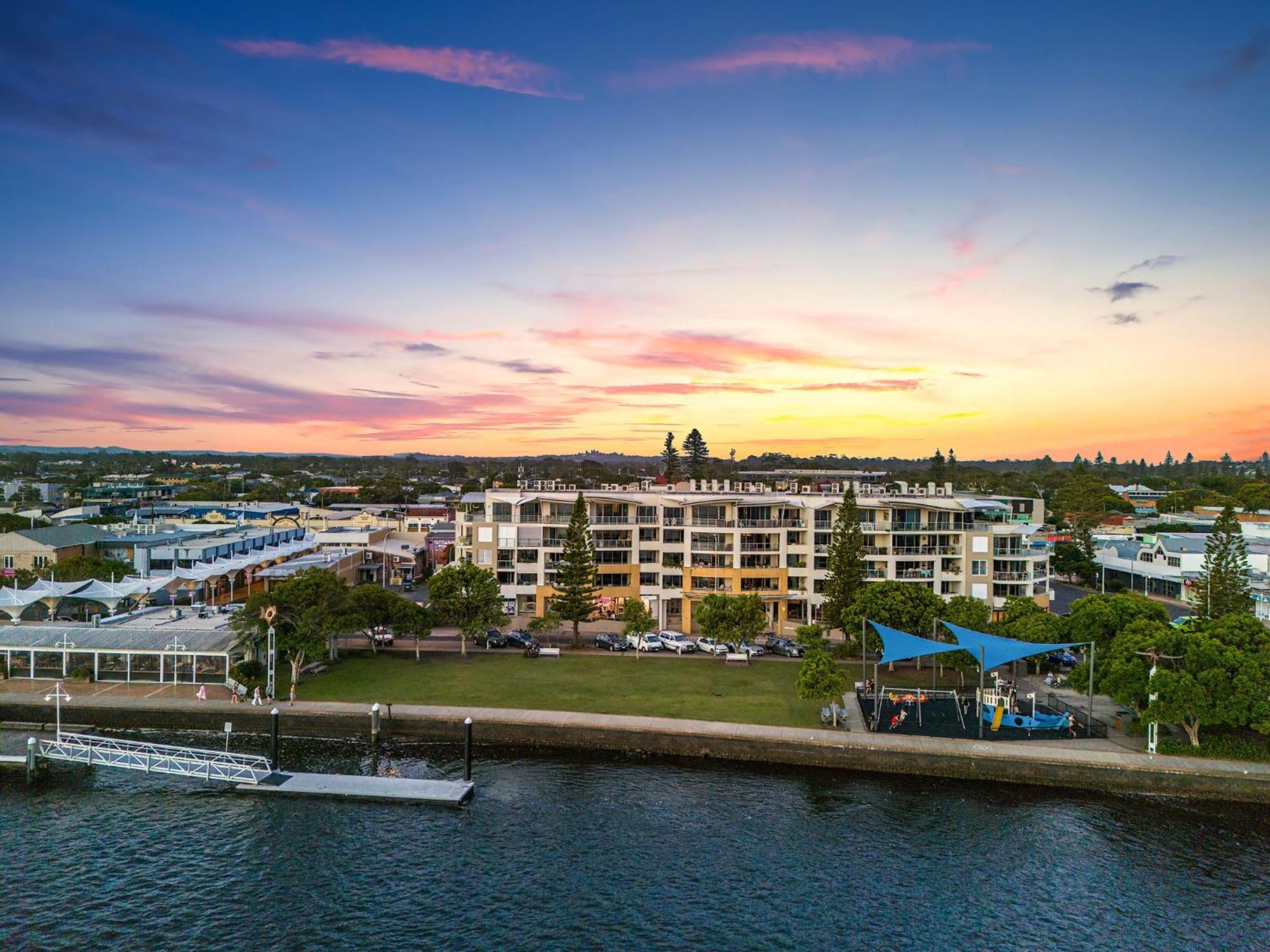 Riverside Holiday Apartments Ballina Kültér fotó